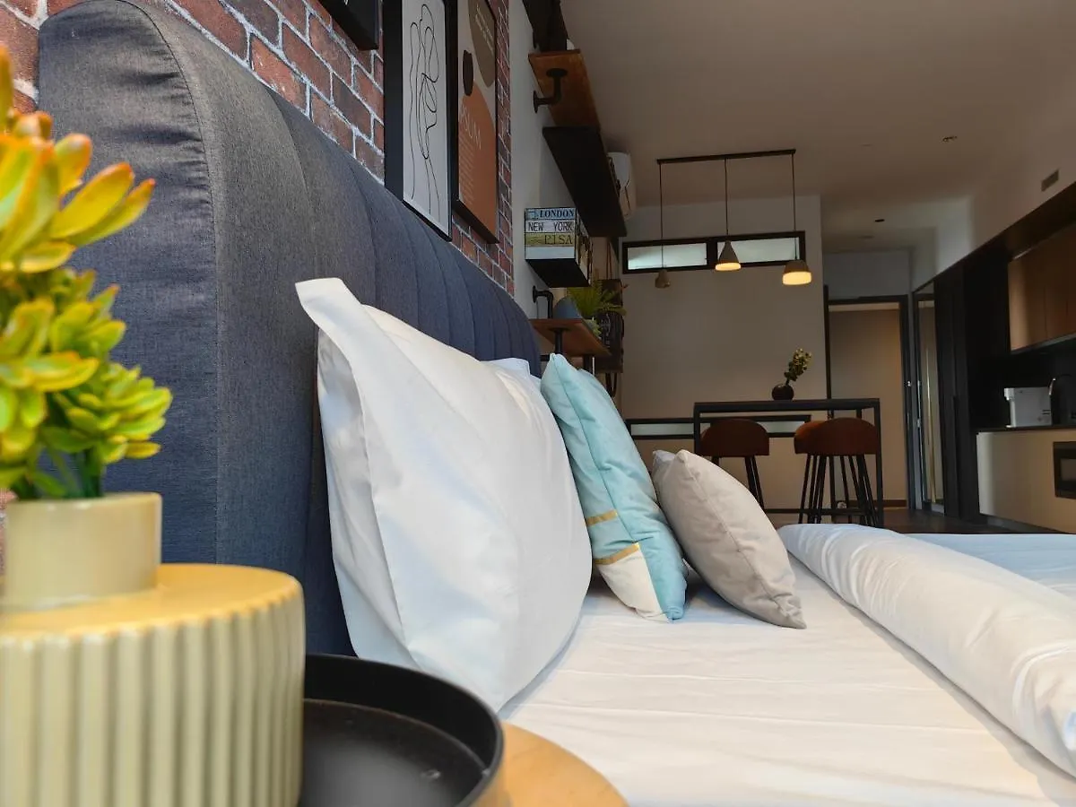 Scarletz Suites Klcc By De Harlequins Guesthouse Kuala Lumpur 0*,  Malajsie