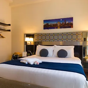 Hauzz Seri Bukit Ceylon Kuala Lumpur