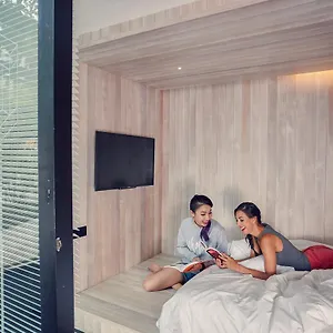 3* Отель Container