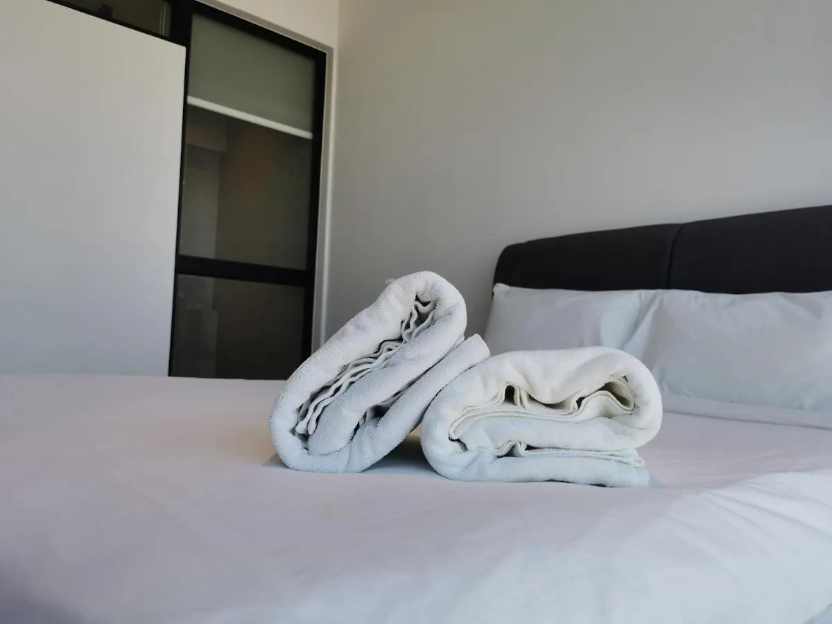 Scarletz Suites Klcc By De Harlequins Guesthouse Kuala Lumpur Malaysia